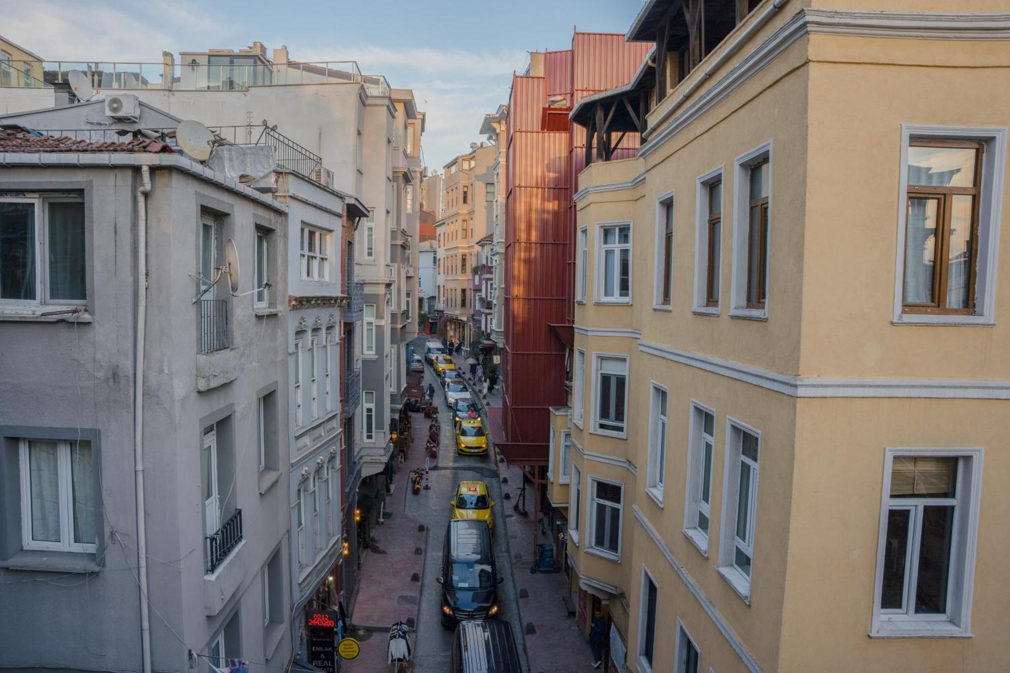 November Hotel - Istanbul, Istanbul